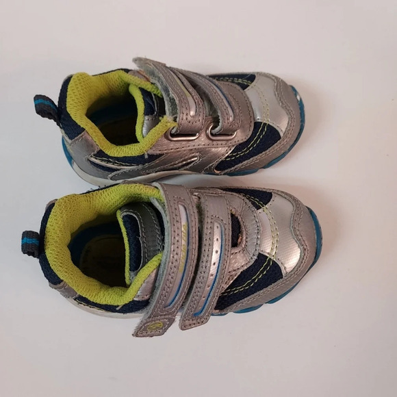 Stride Rite SRT Gray/Blue Falcon Sneakers in Size 4M - Picture 4 of 10